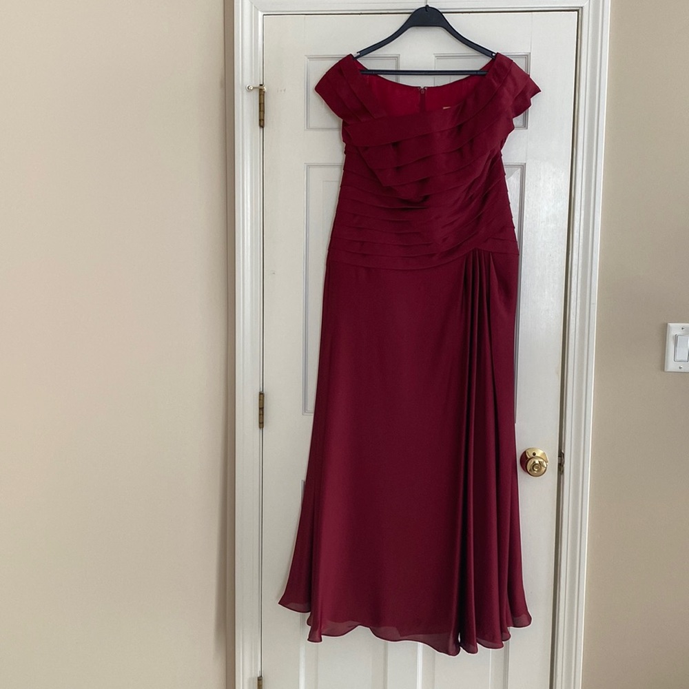 Formal dress (Jade Coture)